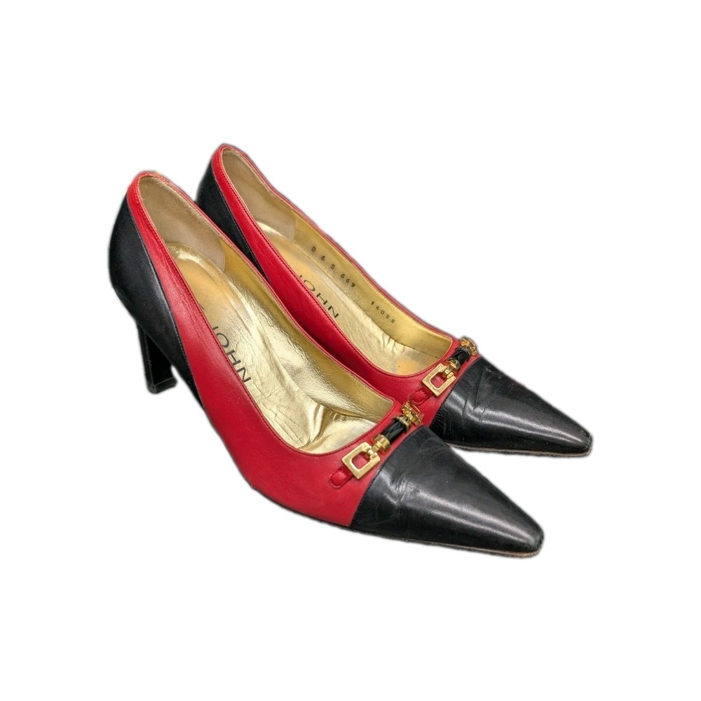 St. John women's red/black leather pointed toe pumps buckle logo size 6 B